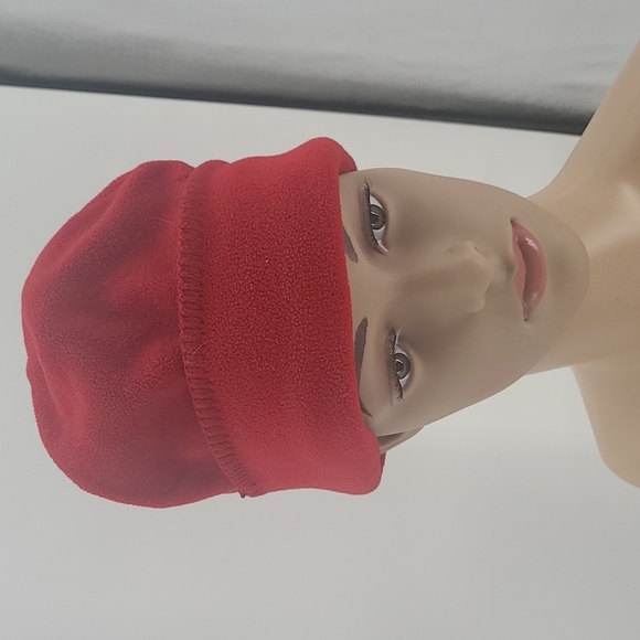 Bundle of Women's Hat Beanies - Picture 2 of 7